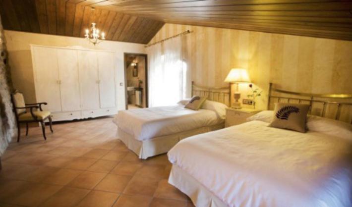 Pinell de Solsones Casa Rural L'Avellana מראה חיצוני תמונה